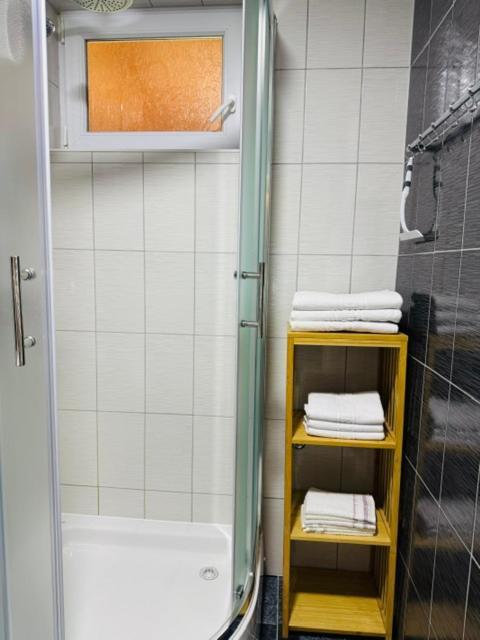 Apartments Paradise Licko Petrovo Selo Εξωτερικό φωτογραφία