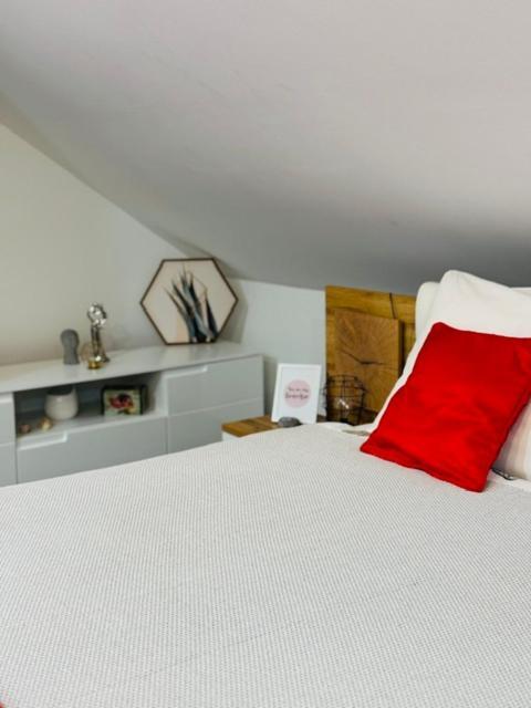 Apartments Paradise Licko Petrovo Selo Εξωτερικό φωτογραφία