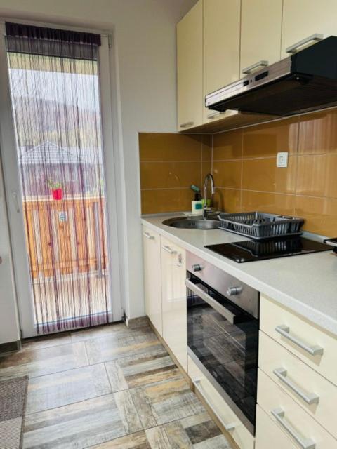 Apartments Paradise Licko Petrovo Selo Εξωτερικό φωτογραφία